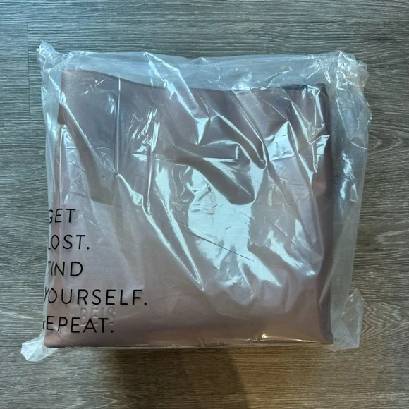 BEIS The Essential Tote in Maple NWT - Picture 2 of 8